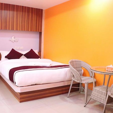 Om Tandoori Hotel Катманду Экстерьер фото